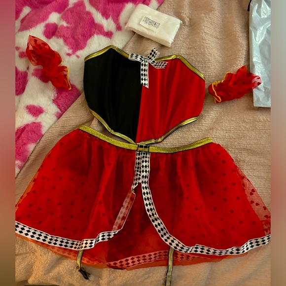 Queen of hearts women’s costume size medium - Picture 1 of 3